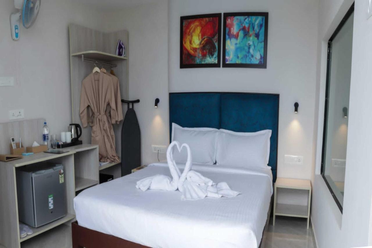 Sandbanks Beach Resort Arambol Exterior foto